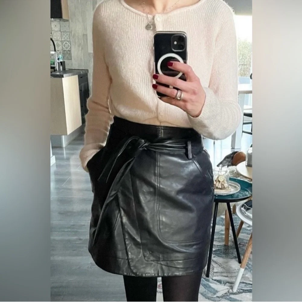 Sezane Leandra Skirt Smooth Black Lamb Leather Size 34 US 2